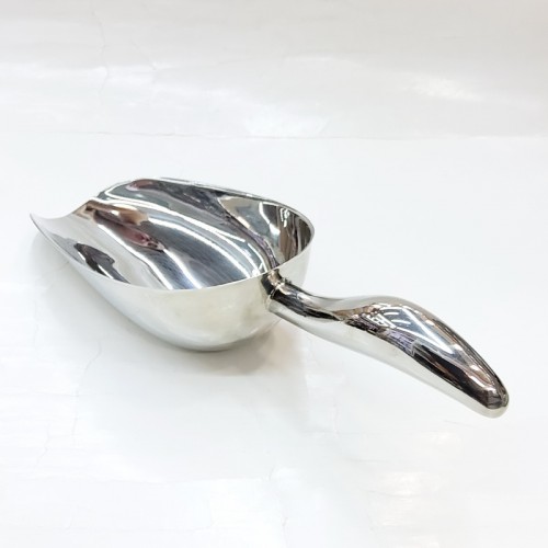 #4052-C;  S/S ice scoop #C