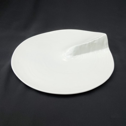 #BS1652-WT; Ceramic edge plate 8.75" #WT