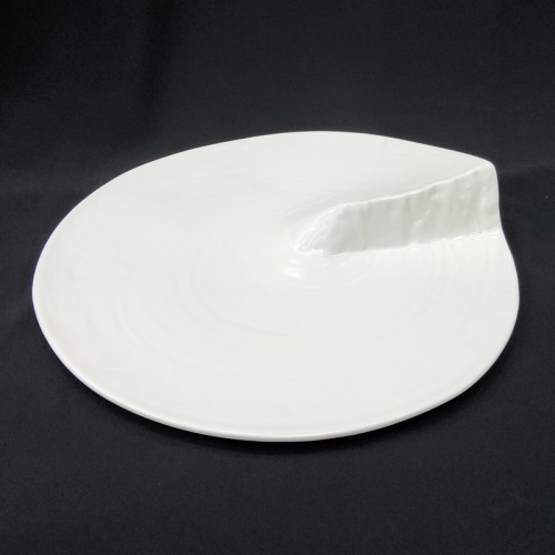 #BS1669-WT; Ceramic edge plate 9.75" #WT  