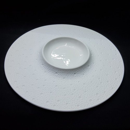 #BU6498; Ceramic 10.5" rd. plate #YP/WT