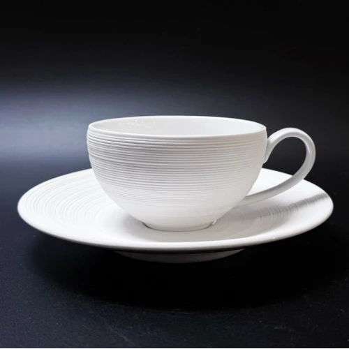 #CM5377; Ceramic coffee cup + saucer 300ml #WT