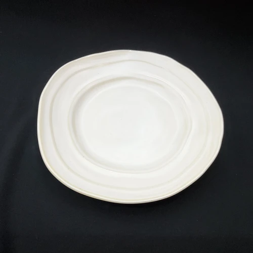 #CP5551; Ceramic round plate 9"  