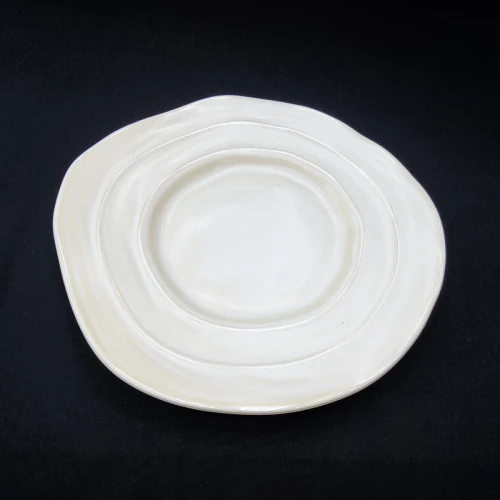 #CP5605; Ceramic round plate 8.5" 