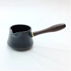 #HN0276-BK; Ceramic sauce bowl w. handle..