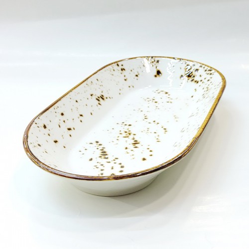 #KK1097-WT; Ceramic oval deep plate 7.25"