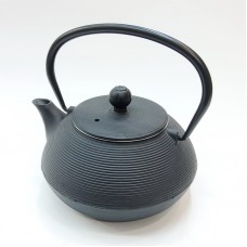 #SQ3512; Cast iron tea pot 0.9L..