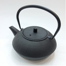 #SQ8982; Cast Iron Tea Pot 0.8L..