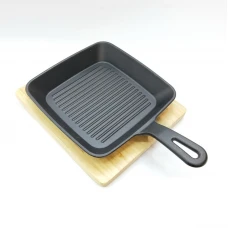 #YY083-155; Cast iron pan square15.5cm +..