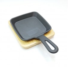 #YY084-1; Cast iron pan square 12cm + wo..