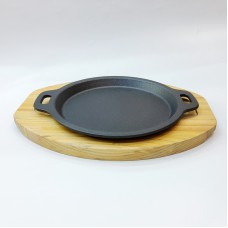 #YY2010; Cast iron pan 21cm round + wood..