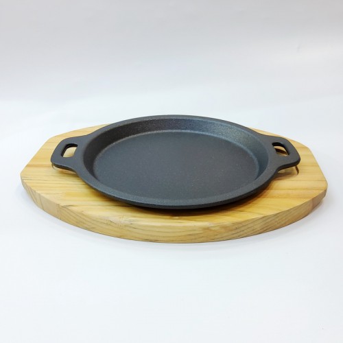 #YY2010; Cast iron pan 21cm round + wood