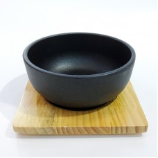 #YY2115; Cast iron bowl 15cm Rd. + wood..