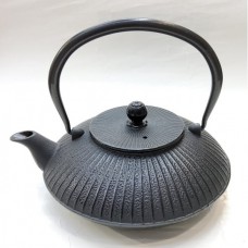 #SQ5866; Cast iron tea pot 1.2L..