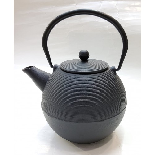 #SQ5927; Cast iron tea pot 1.2L